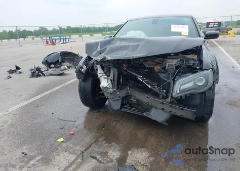 2016 Chrysler 300 S из США, поврежденный, VIN 2C3CCABG3GH219954